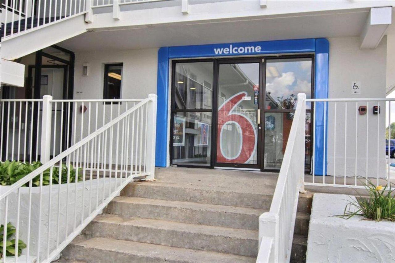 6-middleburg Heights, Oh - Cleveland 2*